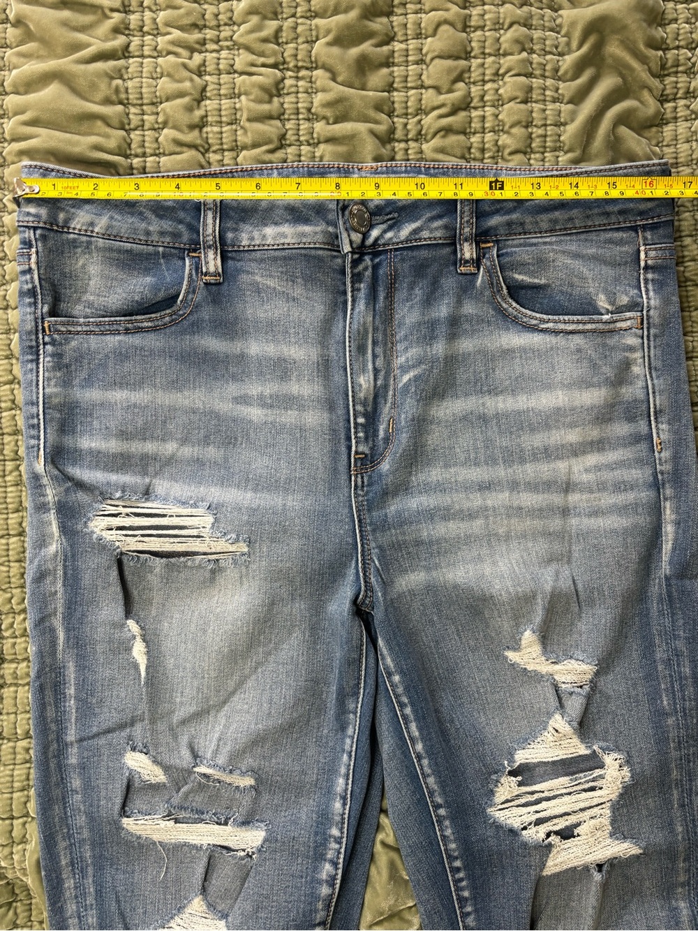 American Eagle distressed jegging - Picture 2 of 13